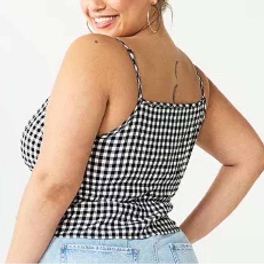 NWT Juniors' Plus Size Cropped Cinch-Waist Tank 3X - Picture 2 of 3